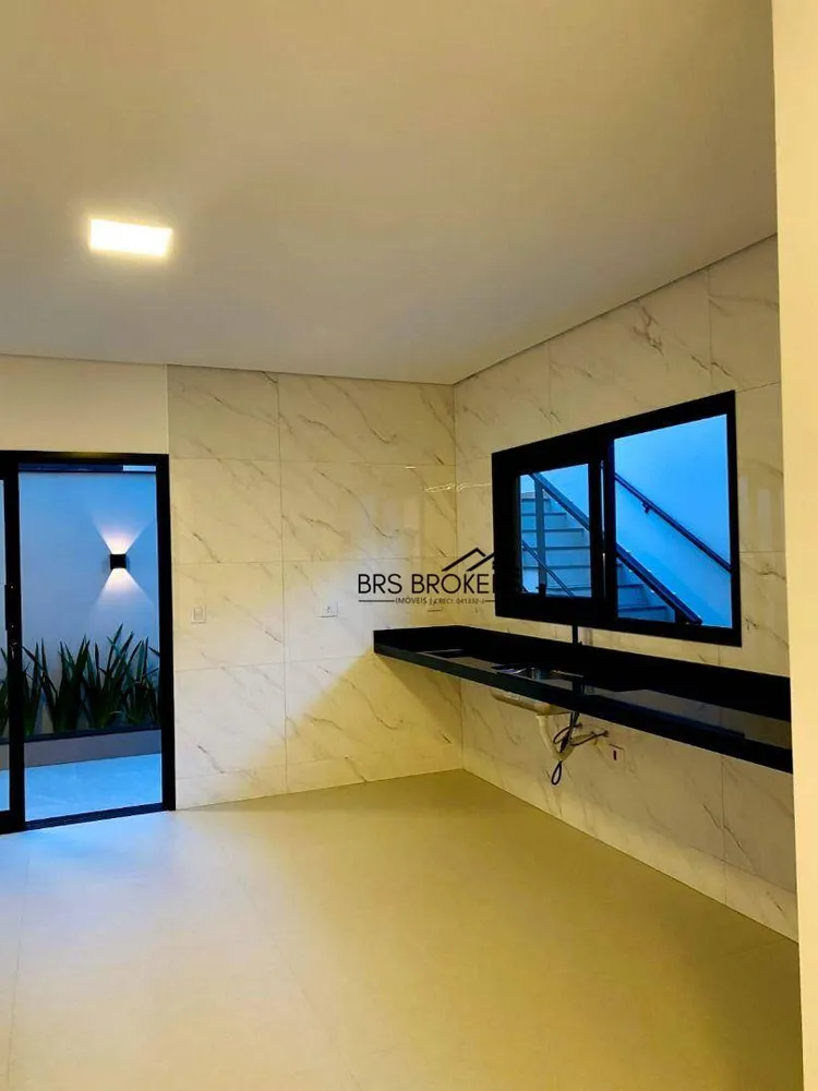 Sobrado, 3 quartos, 218 m² - Foto 2