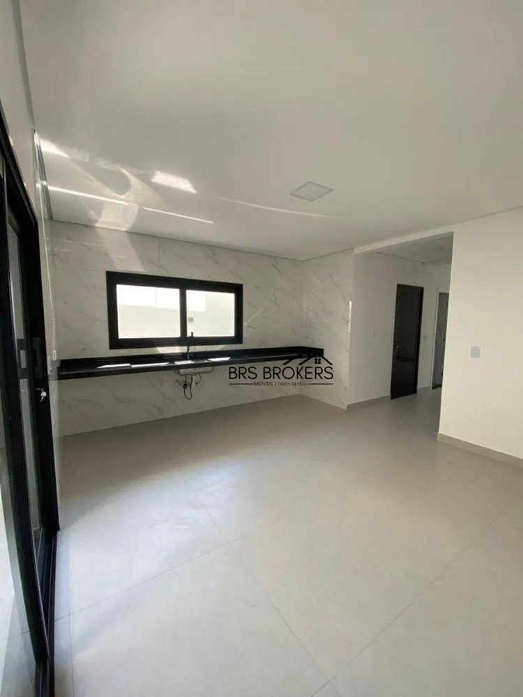 Sobrado, 3 quartos, 218 m² - Foto 3