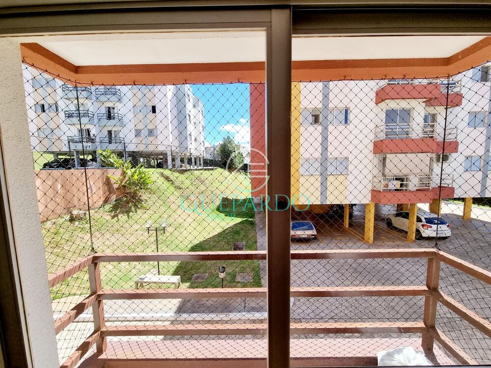 Apartamento à venda com 3 quartos, 72m² - Foto 1