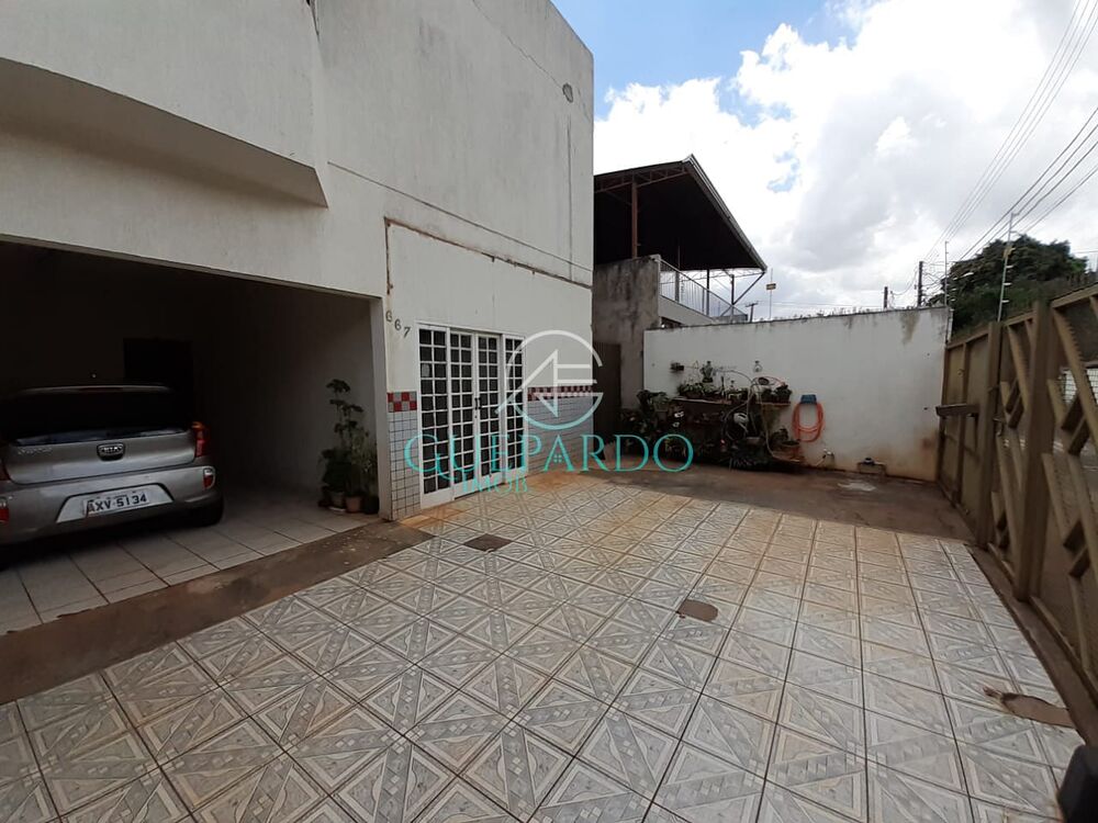 Casa, 6 quartos, 225 m² - Foto 5