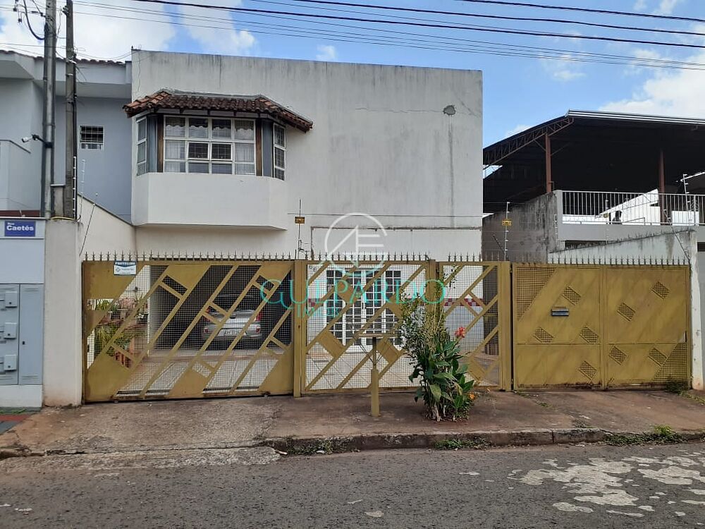 Casa, 6 quartos, 225 m² - Foto 8