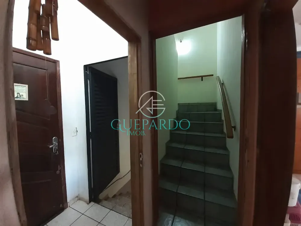 Casa, 6 quartos, 225 m² - Foto 23