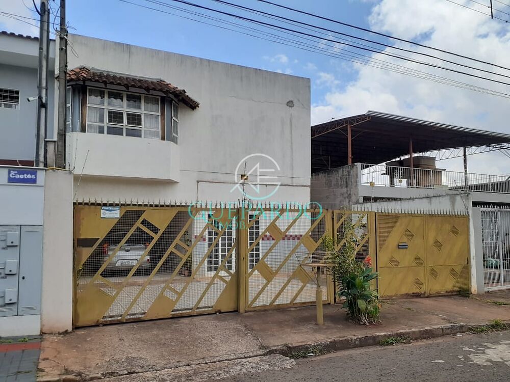 Casa, 6 quartos, 225 m² - Foto 7