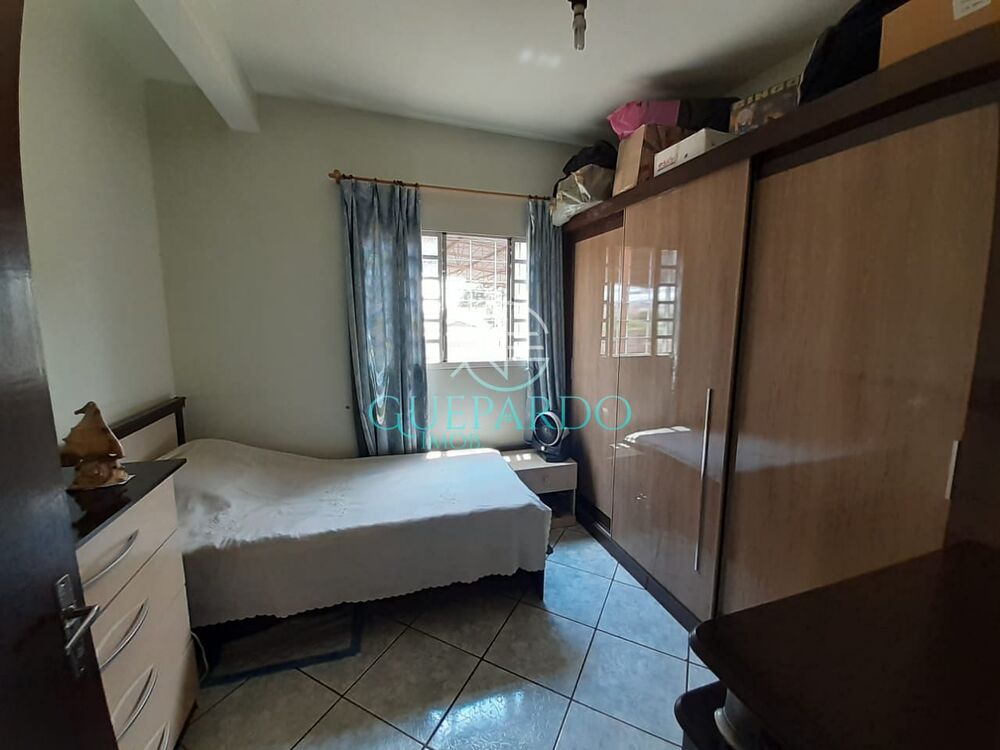 Casa, 6 quartos, 225 m² - Foto 10