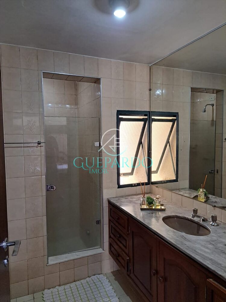 Apartamento à venda com 3 quartos, 147m² - Foto 8