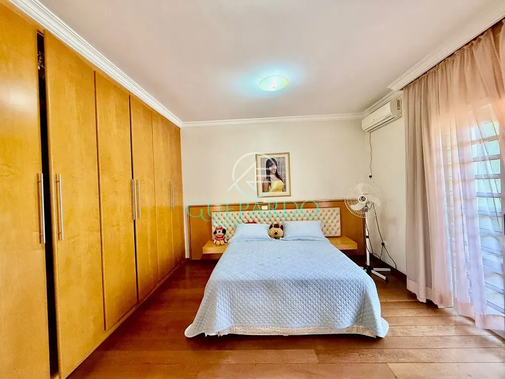 Casa, 4 quartos, 597 m² - Foto 2