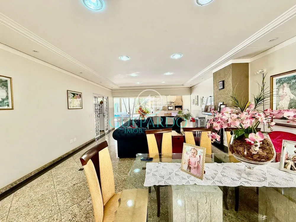 Casa, 4 quartos, 597 m² - Foto 2
