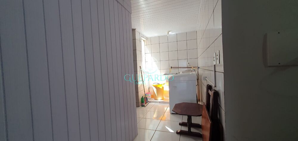 Sobrado à venda com 4 quartos, 200m² - Foto 4
