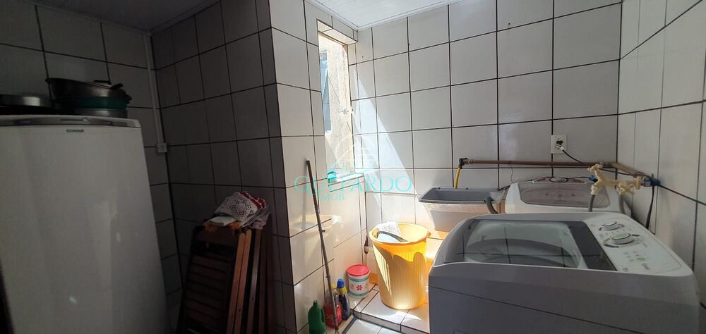 Sobrado à venda com 4 quartos, 200m² - Foto 3