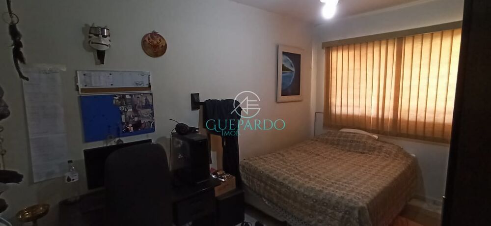 Casa, 4 quartos, 193 m² - Foto 1