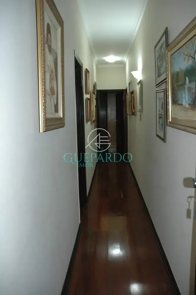 Casa, 4 quartos, 225 m² - Foto 13