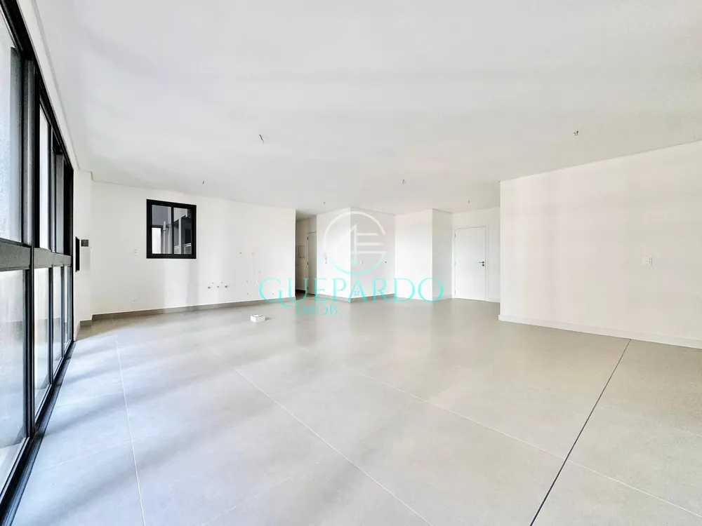 Apartamento, 3 quartos, 148 m² - Foto 1