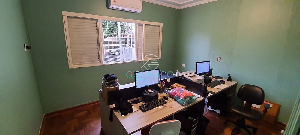 Casa, 5 quartos, 174 m² - Foto 1