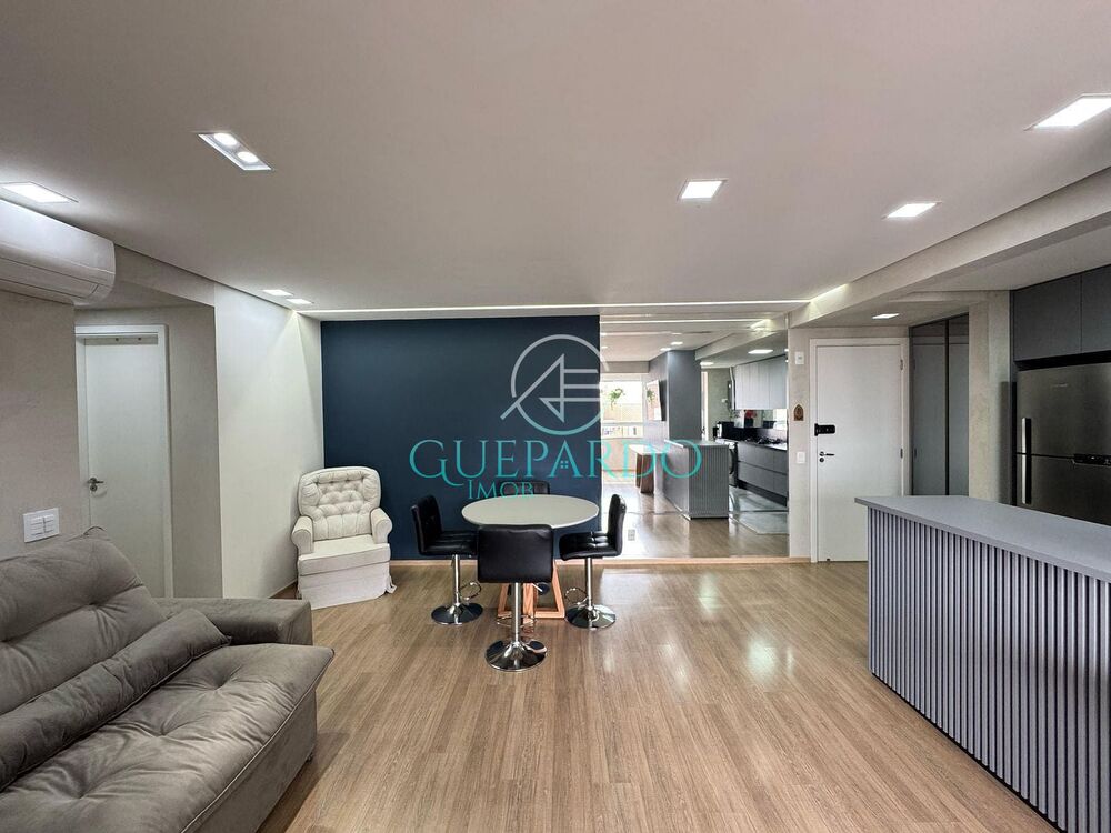 Apartamento à venda com 2 quartos, 76m² - Foto 2