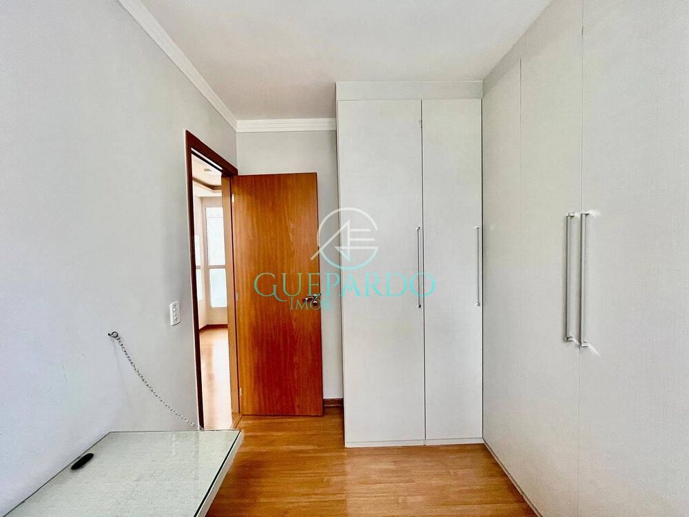 Apartamento à venda com 2 quartos, 46m² - Foto 3