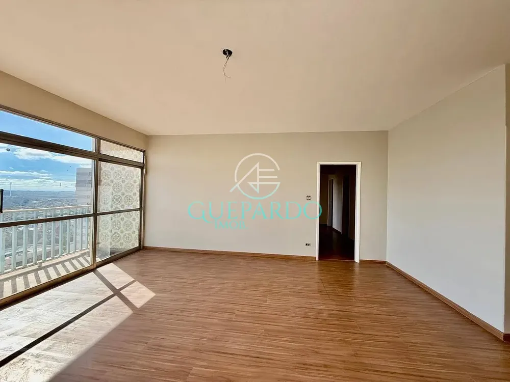 Apartamento, 3 quartos, 165 m² - Foto 1