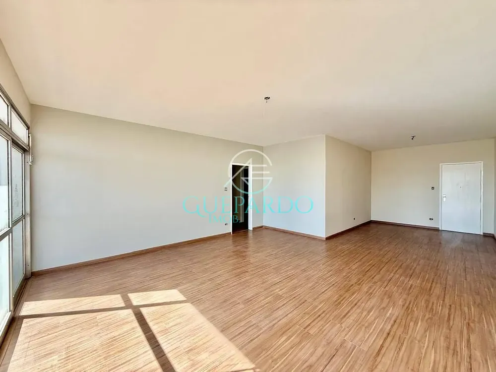 Apartamento, 3 quartos, 165 m² - Foto 3