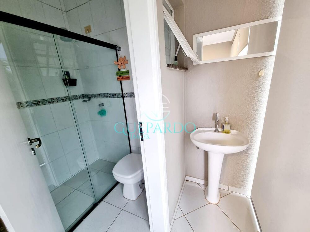 Casa à venda com 3 quartos, 230m² - Foto 7