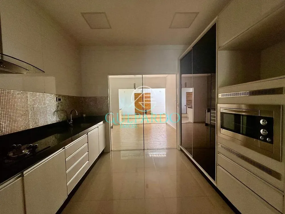 Casa, 3 quartos, 200 m² - Foto 6