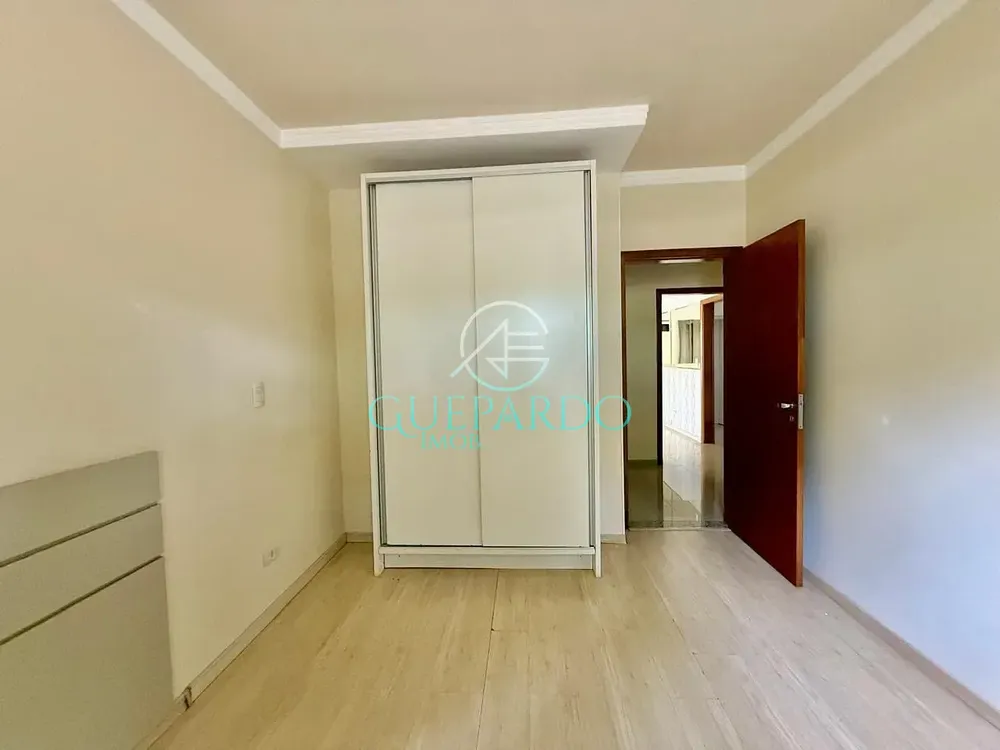 Casa, 3 quartos, 200 m² - Foto 13