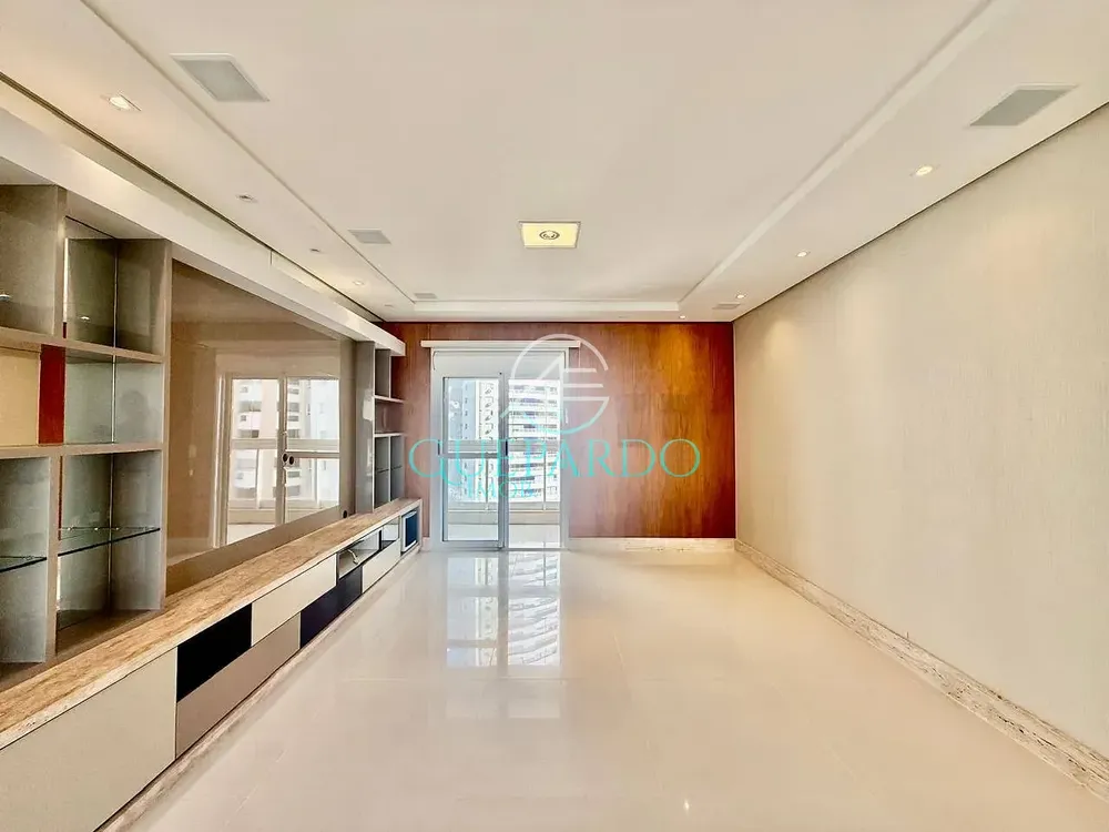 Apartamento, 3 quartos, 245 m² - Foto 1