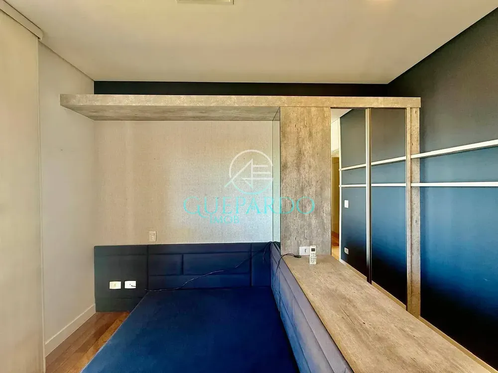 Apartamento, 3 quartos, 245 m² - Foto 2