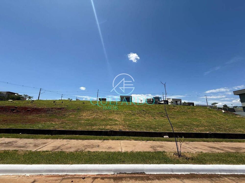 Terreno à venda, 253m² - Foto 1