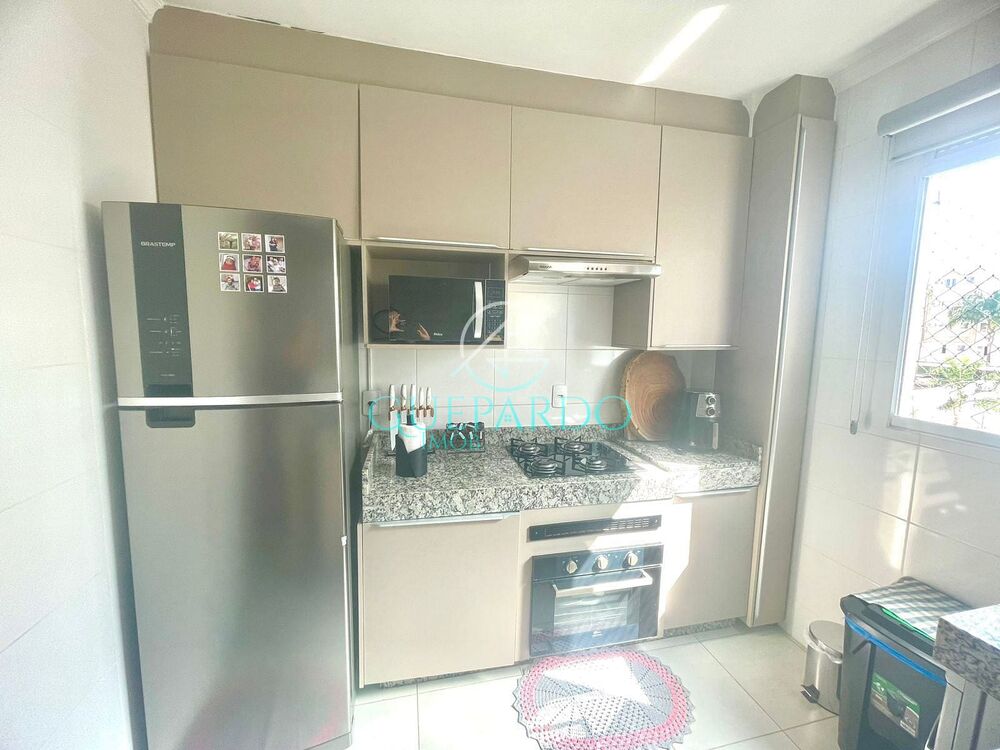 Apartamento à venda com 2 quartos, 44m² - Foto 3