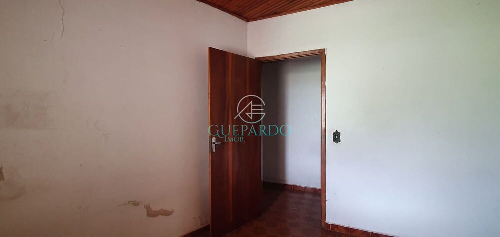 Casa à venda com 4 quartos, 155m² - Foto 1