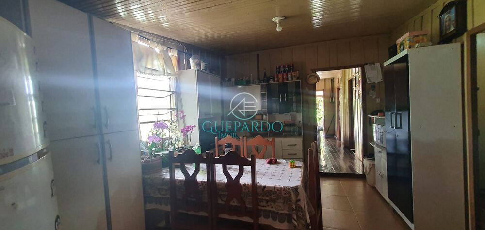 Casa à venda com 4 quartos, 155m² - Foto 2