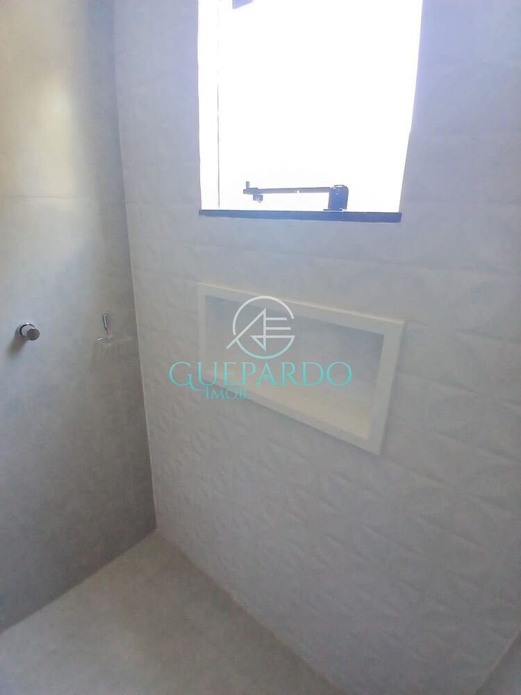 Casa à venda com 2 quartos, 61m² - Foto 7