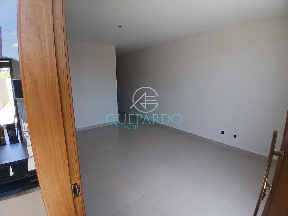 Casa à venda com 2 quartos, 61m² - Foto 6