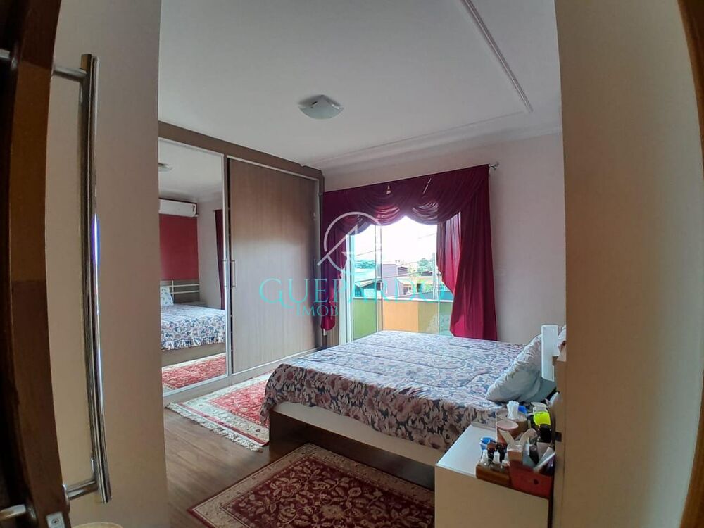 Sobrado, 3 quartos, 230 m² - Foto 1