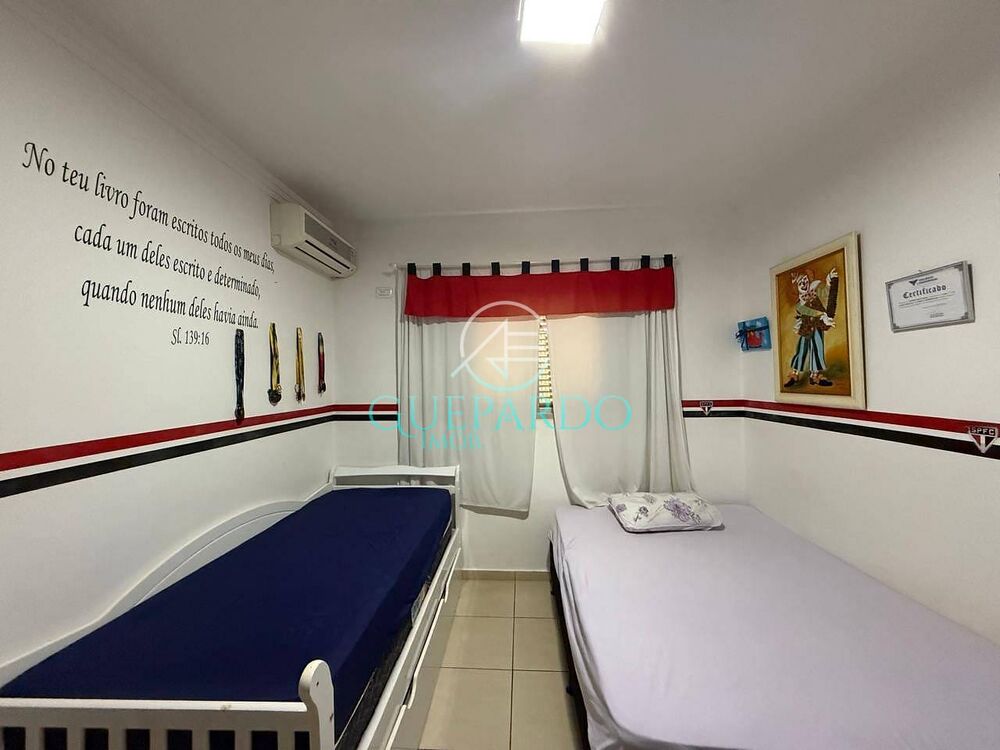 Casa para alugar com 4 quartos, 220m² - Foto 13
