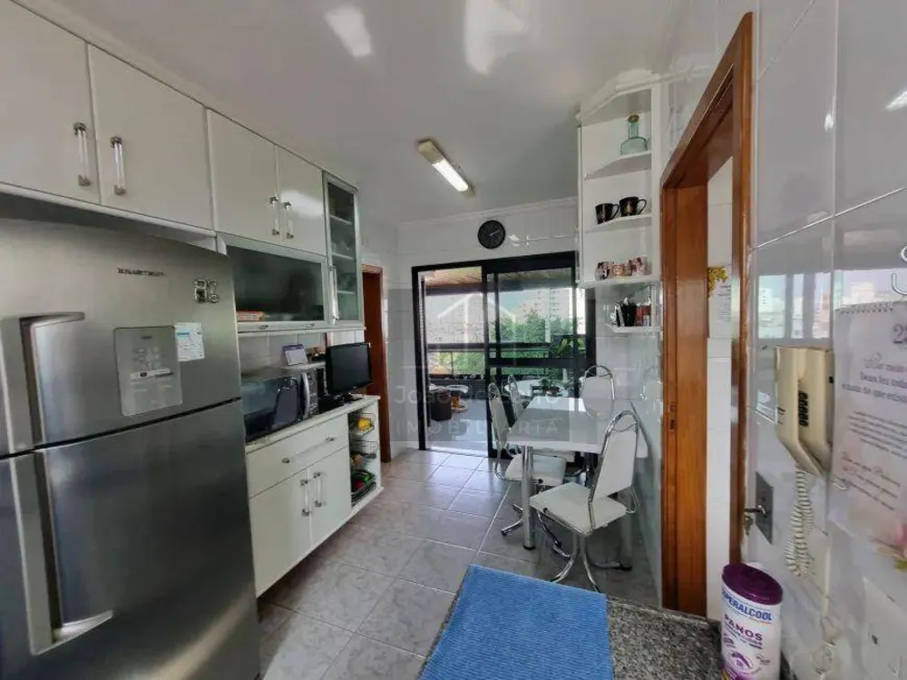 Apartamento, 3 quartos, 156 m² - Foto 1