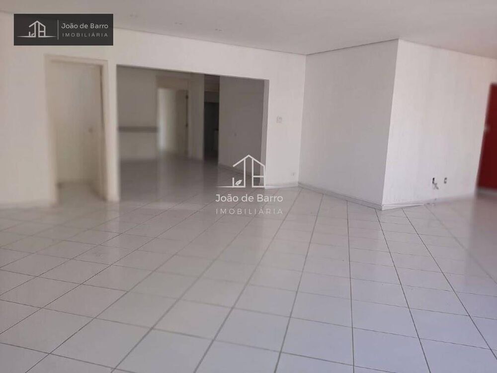 Apartamento, 3 quartos, 239 m² - Foto 2