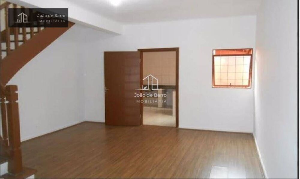 Sobrado à venda e aluguel com 2 quartos, 101m² - Foto 2