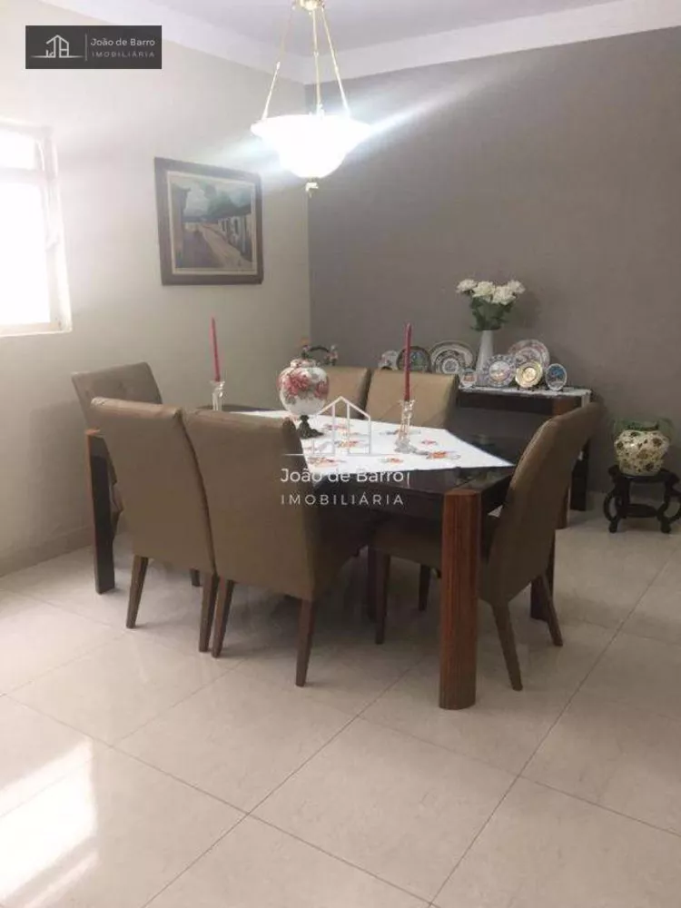 Sobrado à venda com 4 quartos, 300m² - Foto 3