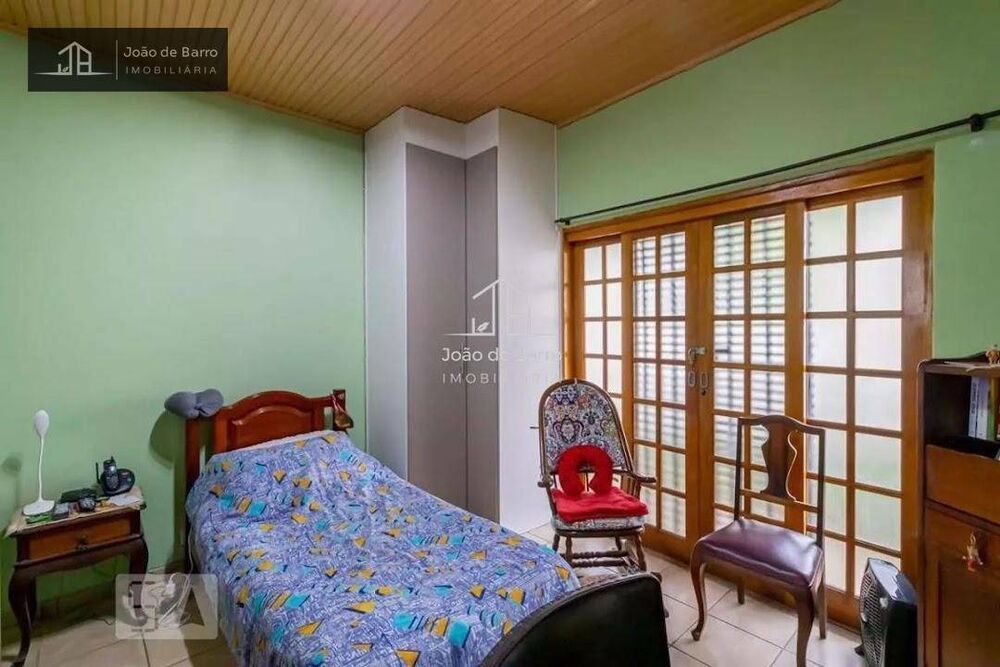 Casa à venda com 4 quartos, 166m² - Foto 11