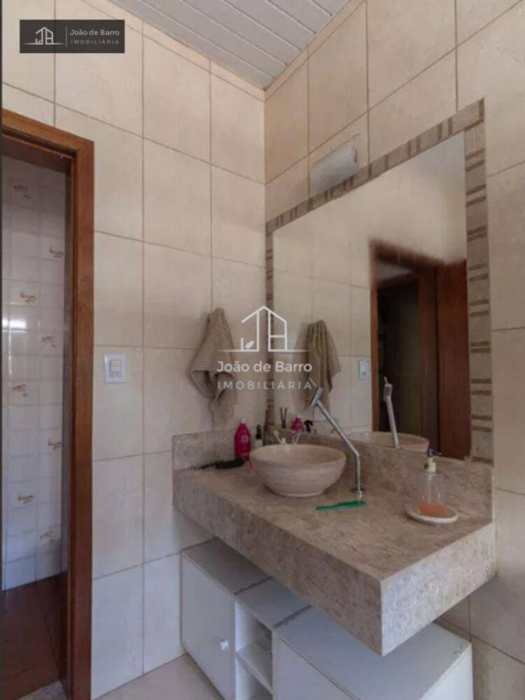 Casa à venda com 4 quartos, 300m² - Foto 8