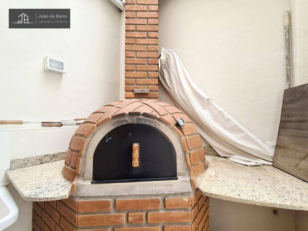 Casa, 3 quartos, 179 m² - Foto 1