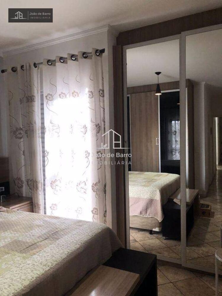 Sobrado, 4 quartos, 300 m² - Foto 1