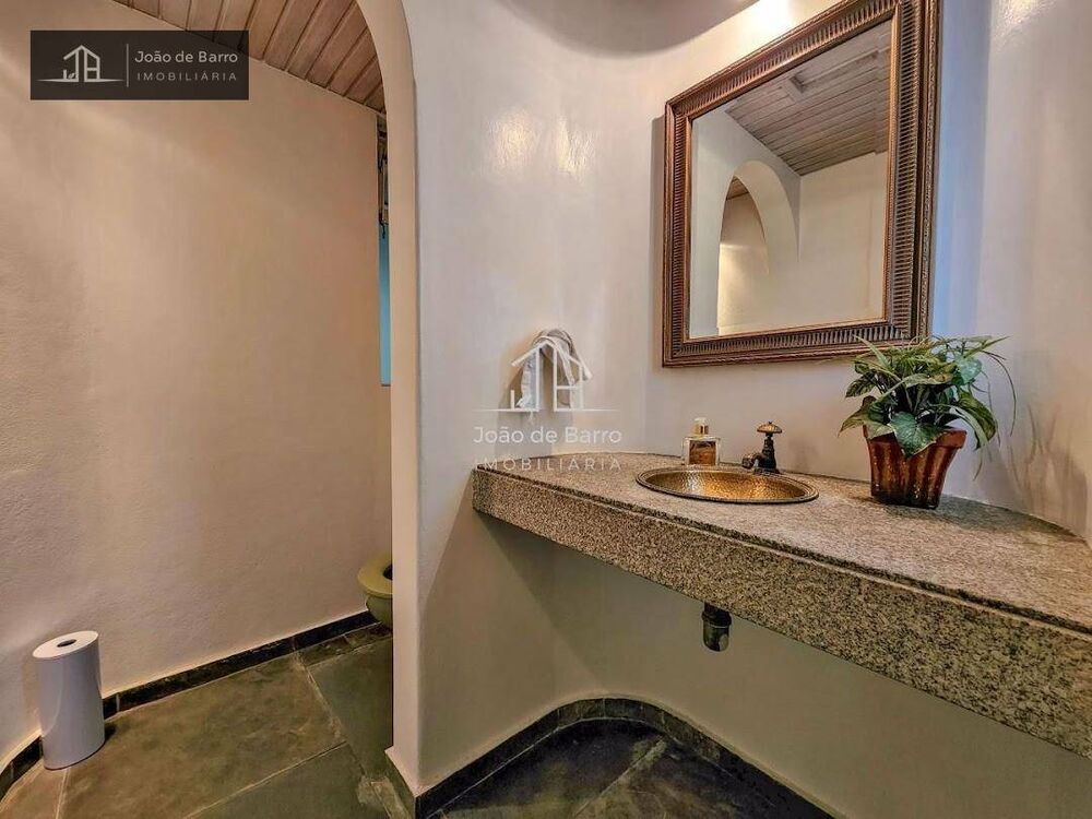 Casa à venda e aluguel com 5 quartos, 900m² - Foto 4