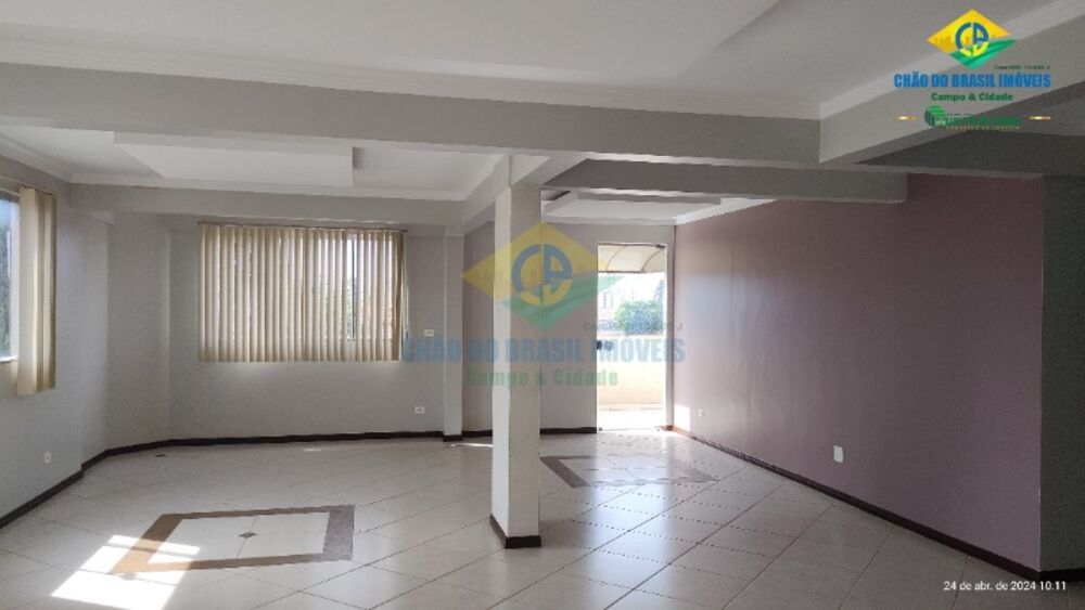 Apartamento à venda com 3 quartos, 189m² - Foto 4