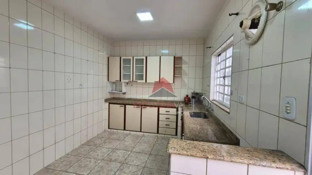Casa, 3 quartos, 141 m² - Foto 2