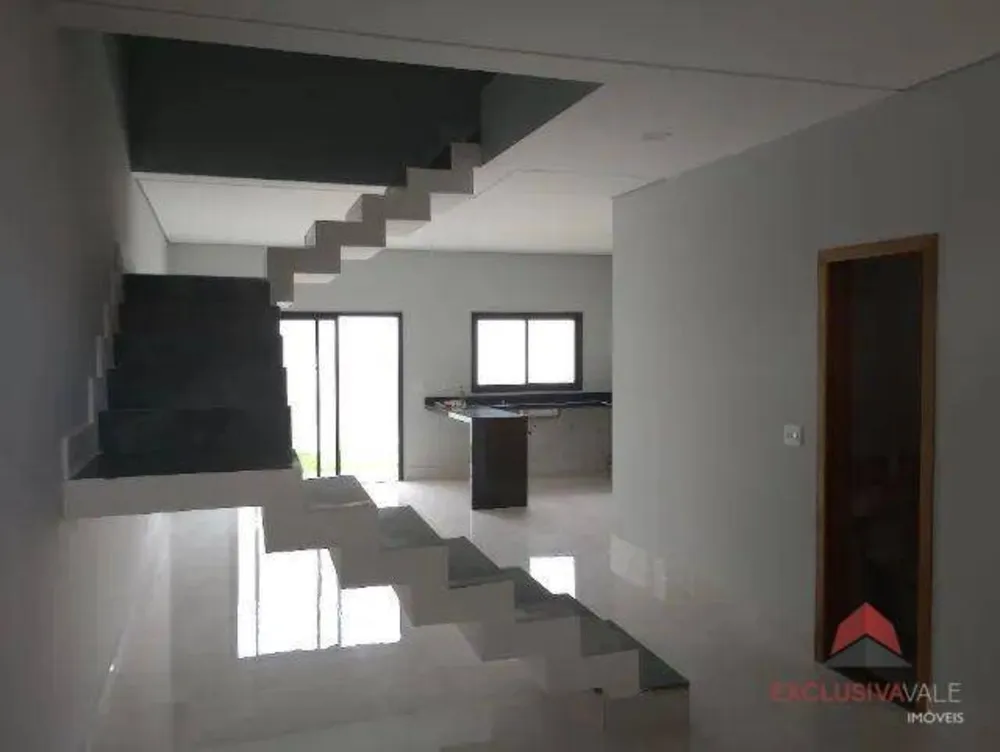 Casa, 3 quartos, 172 m² - Foto 1