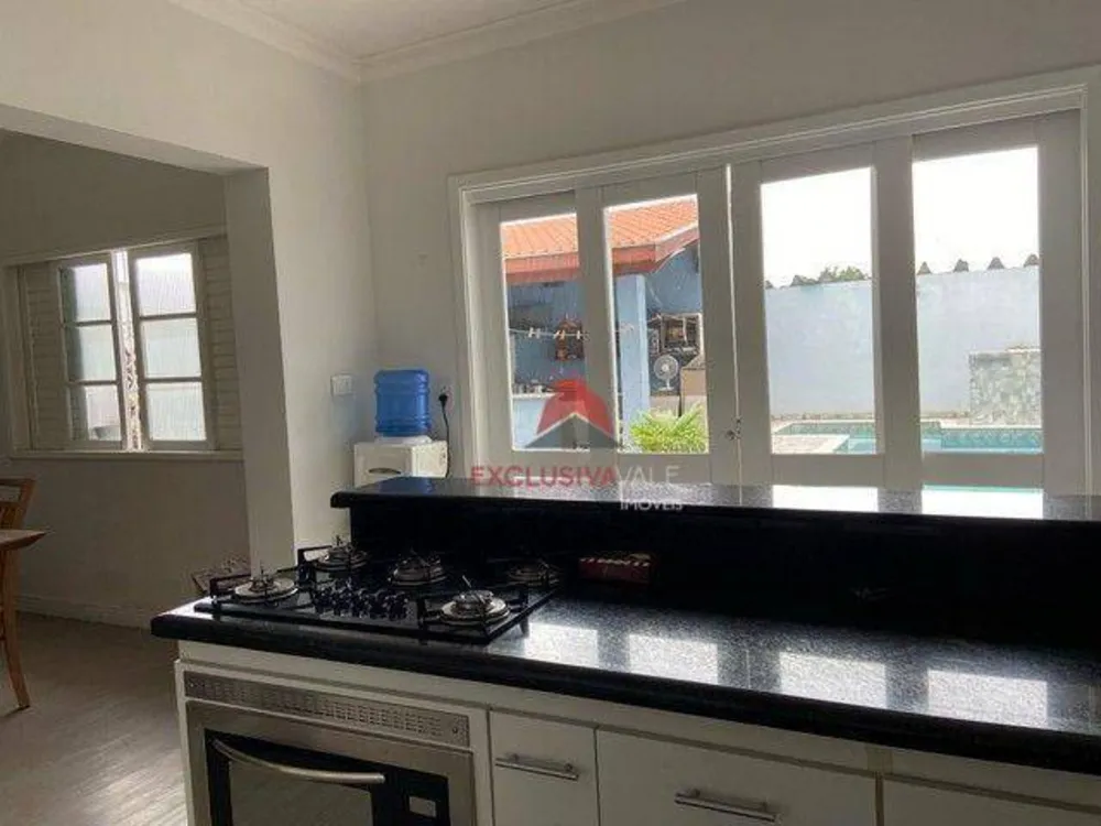 Casa, 3 quartos, 300 m² - Foto 1