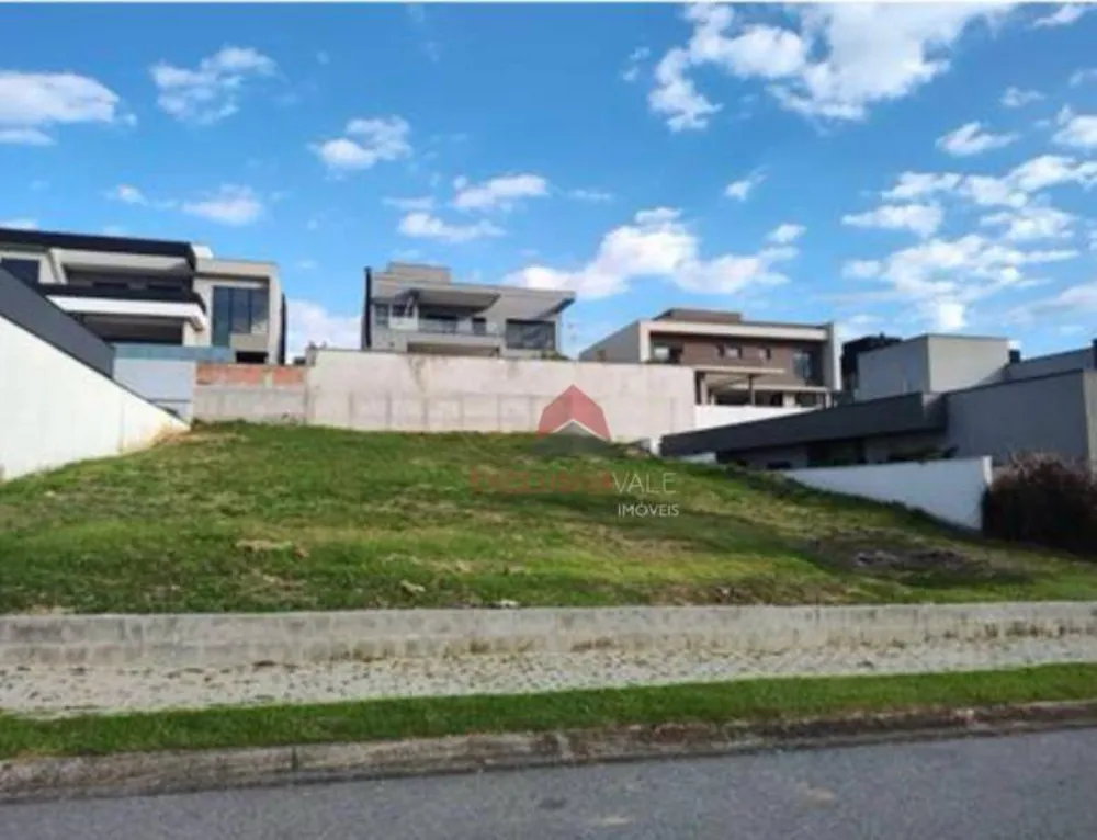 Loteamento e Condomínio, 600 m² - Foto 1