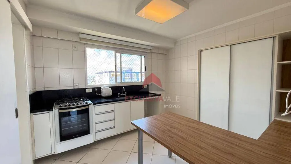 Apartamento, 3 quartos, 150 m² - Foto 2