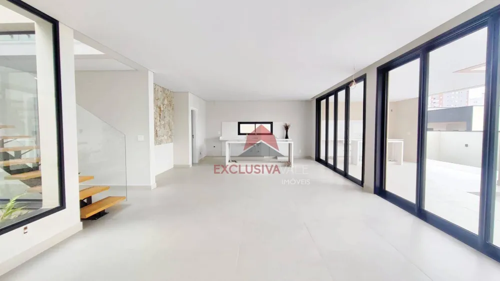 Casa, 3 quartos, 302 m² - Foto 4